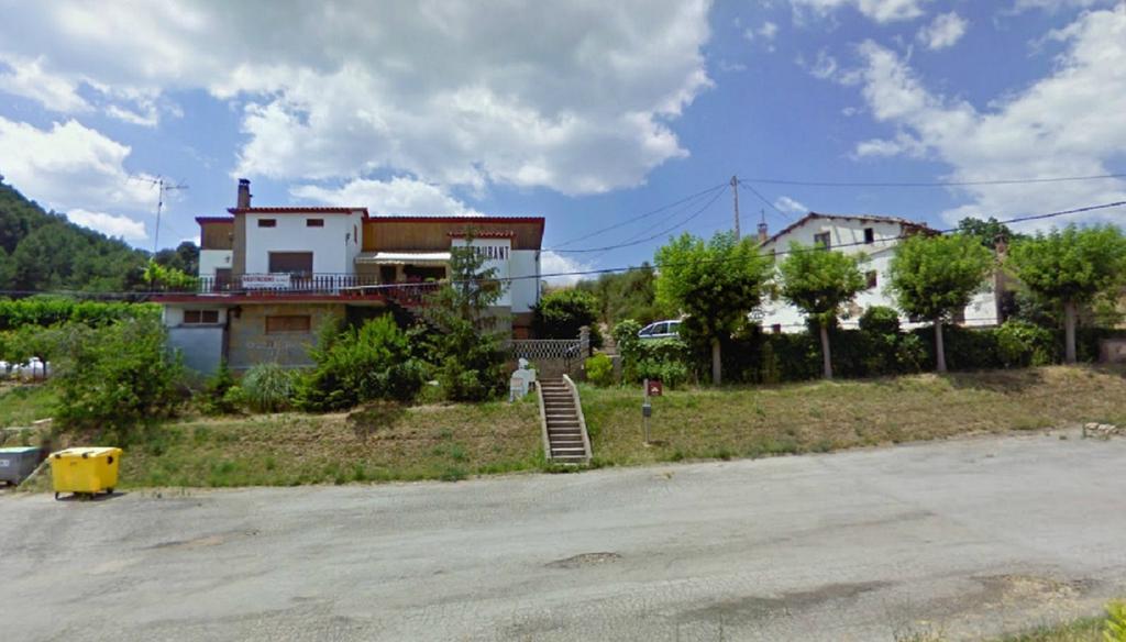 Hostal El Violi Кардона Экстерьер фото