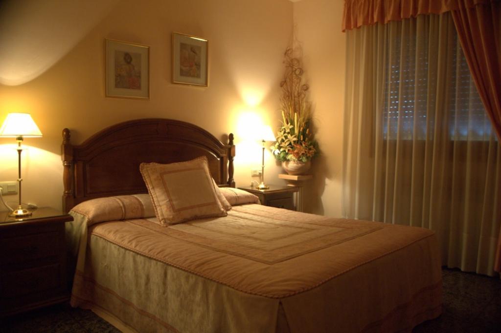 Hostal El Violi Кардона Номер фото